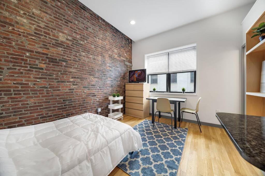 Simple Furnished Studio In The Heart Of Boston Zewnętrze zdjęcie